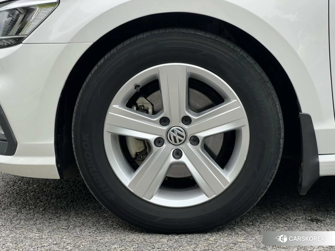 Volkswagen Lingdu 2020 Белый из Китая, фото 6