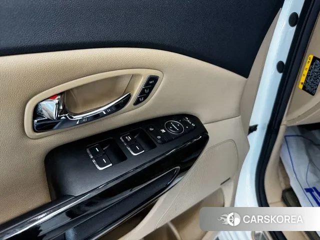 Kia The New Carnival 2018 Белый из Кореи, фото 6