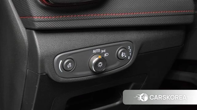 Chevrolet (GM Daewoo) The New Trail Blazer 2023 Серый из Кореи, фото 6