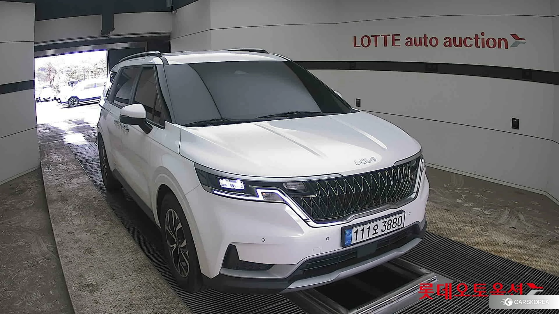 Kia Carnival 2023 Белый из Кореи, фото 6