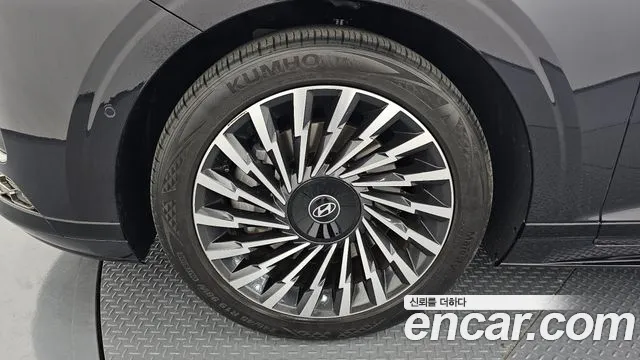 Hyundai Grandeur (GN7) id 2608856 из Кореи 6