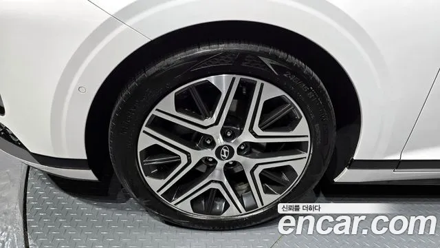 Hyundai Grandeur Hybrid (GN7) 2023 Белый из Кореи, фото 6