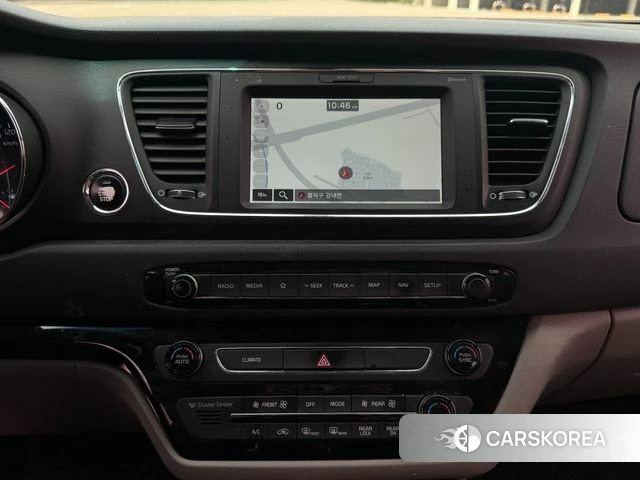 Kia The New Carnival 2018 Серебряный из Кореи, фото 6