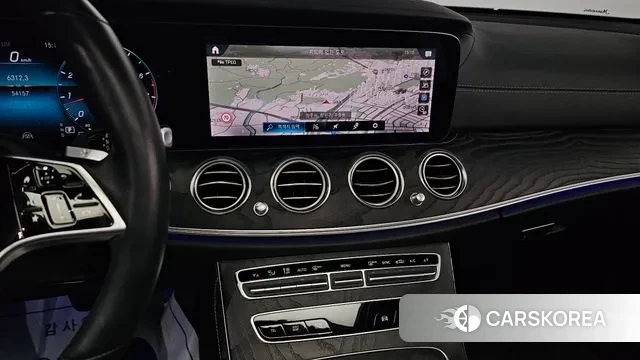 Mercedes-Benz E-Class W213 2021 Белый из Кореи, фото 6