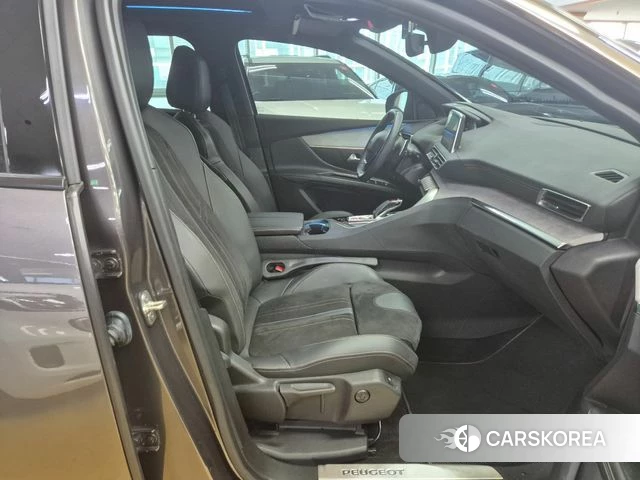 Peugeot 5008 second generation 2021 Серый из Кореи, фото 6