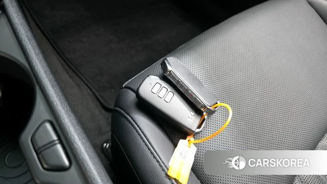 Kia Sportage 5th Generation Hybrid 2024 Черный из Кореи, фото 6