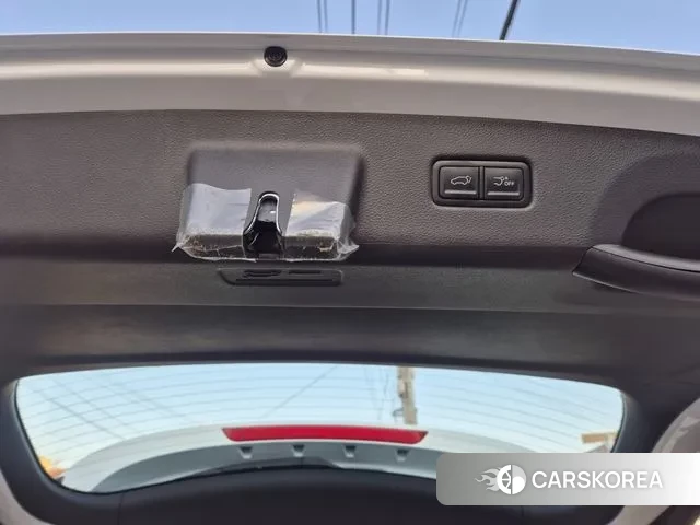 Kia Carnival 4th generation 2023 Жемчужный цвет из Кореи, фото 6