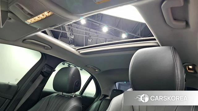 Mercedes-Benz E-Class W213 2019 Белый из Кореи, фото 6