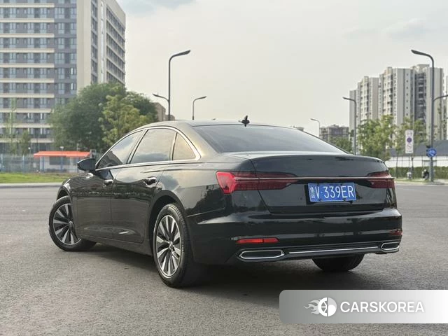 Audi A6L 2021 Черный из Китая, фото 6
