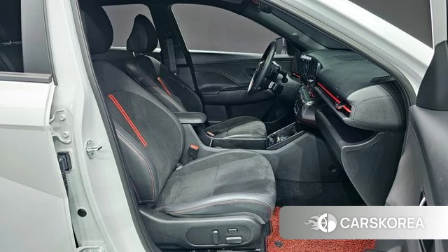 Hyundai Kona (SX2) 2023 Белый из Кореи, фото 6