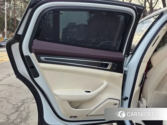 Porsche Panamera (971) 2023 Белый из Кореи, фото 6