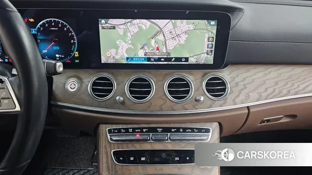 Mercedes-Benz E-Class W213 2021 Белый из Кореи, фото 6