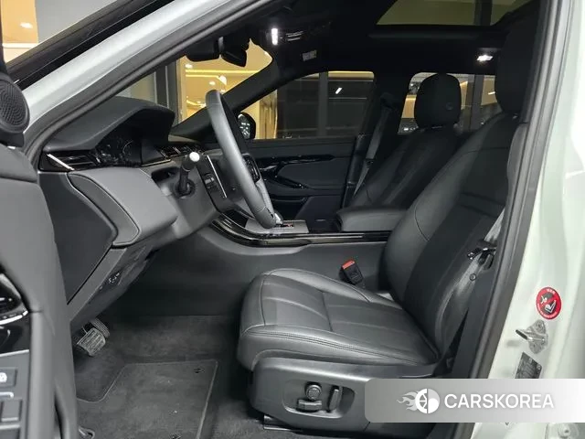 Land Rover Range Rover Evoque 2nd Generation 2025 Белый из Кореи, фото 6