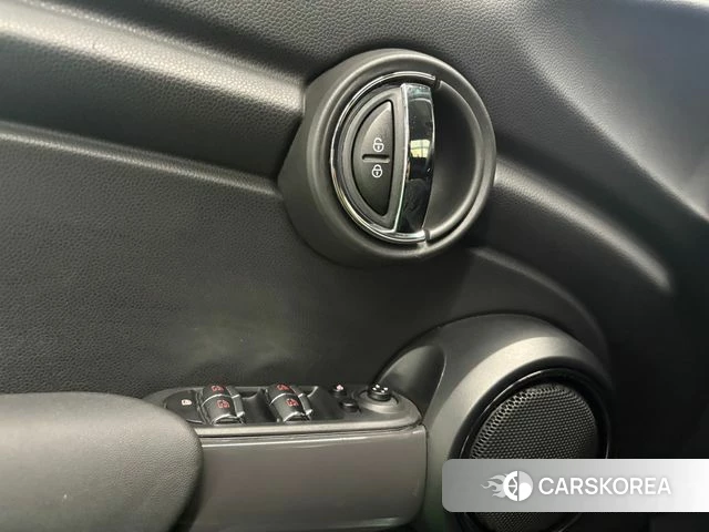 Mini Cooper 2020 Зеленый из Кореи, фото 6