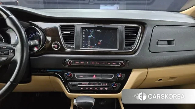 Kia The New Carnival 2018 Белый из Кореи, фото 6