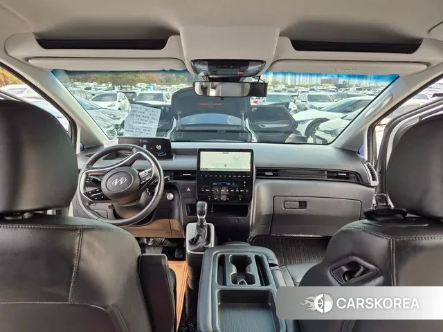 Hyundai Staria 2023 Серебристо-серый из Кореи, фото 6