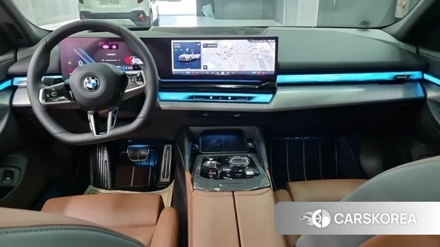BMW 5 Series (G60) 2025 Белый из Кореи, фото 6
