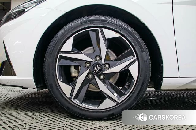 Hyundai Elantra 2021 Белый из Китая, фото 6