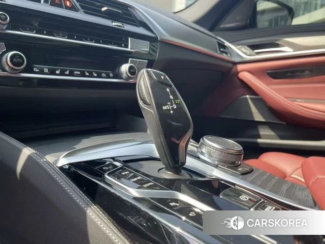 BMW 5 series 2023 Черный из Китая, фото 6