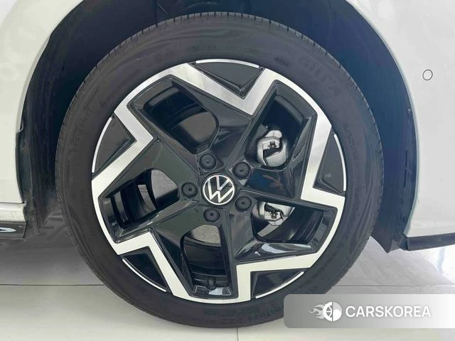Volkswagen Golf 2025 Белый из Китая, фото 6