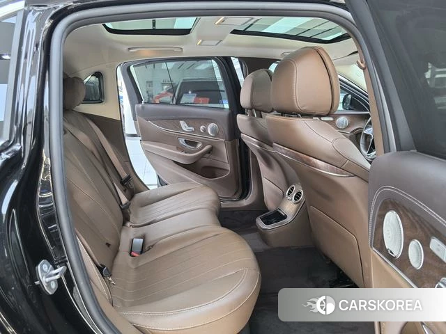 Mercedes-Benz E-class id 3944922 из Китая 6