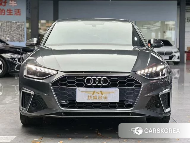 Audi A4L 2022 Темно-серый из Китая, фото 6