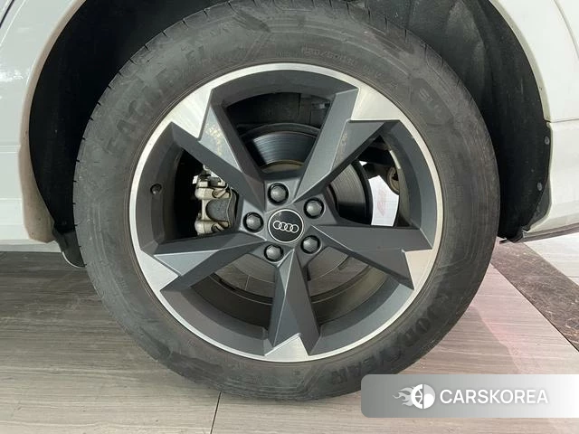 Audi Q3 2023 Белый из Китая, фото 6