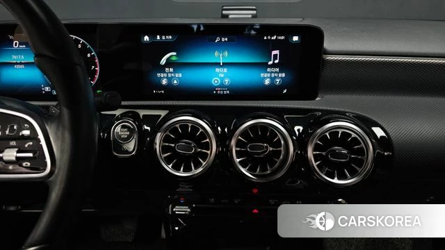 Mercedes-Benz A-Class W177 2023 Белый из Кореи, фото 6