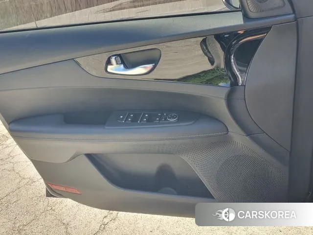 Kia The New K3 2nd generation 2022 Серый из Кореи, фото 6