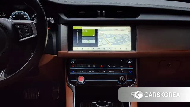 Jaguar XF (X260) 2019 Белый из Кореи, фото 6