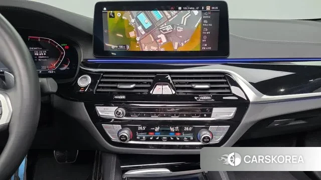 BMW 5 Series (G30) 2022 Черный из Кореи, фото 6