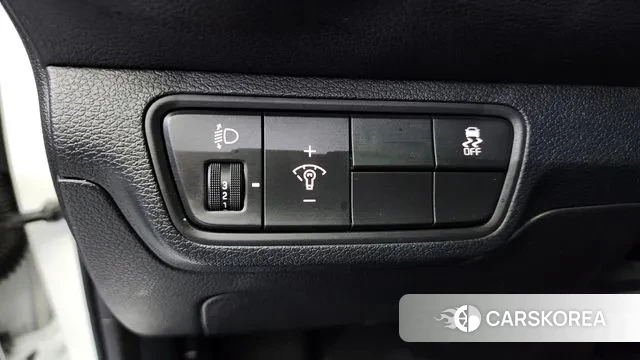 Kia The New K3 2nd generation 2021 Белый из Кореи, фото 6