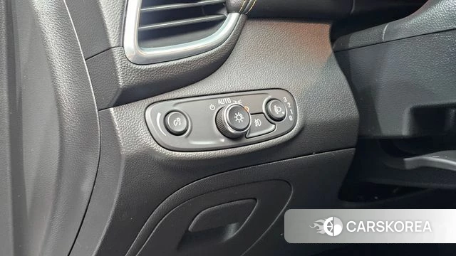 Chevrolet (GM Daewoo) The New Trax 2018 Белый из Кореи, фото 6