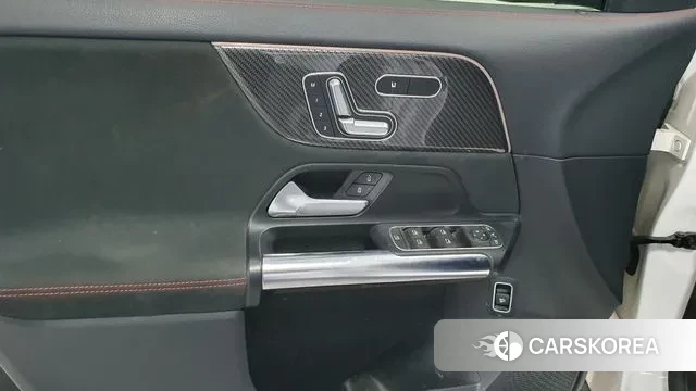 Mercedes-Benz GLA - Class H247 2020 Белый из Кореи, фото 6