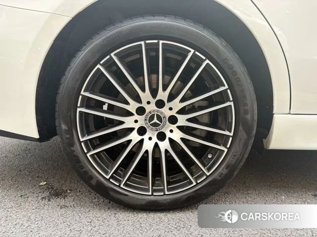 Mercedes-Benz Class C 2024 Белый из Китая, фото 6