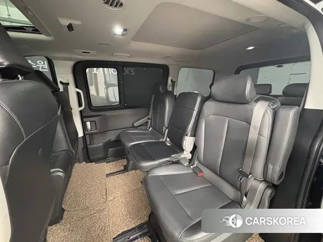 Hyundai Staria 2023 Черный из Кореи, фото 6