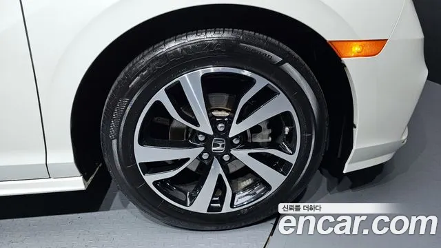 Honda Odyssey 2018 Белый из Кореи, фото 6