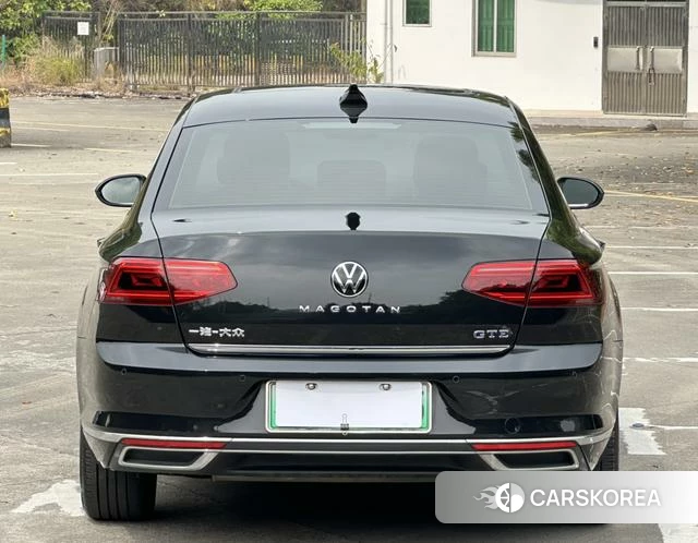 Volkswagen Magotan PHEV 2024 Черный из Китая, фото 6