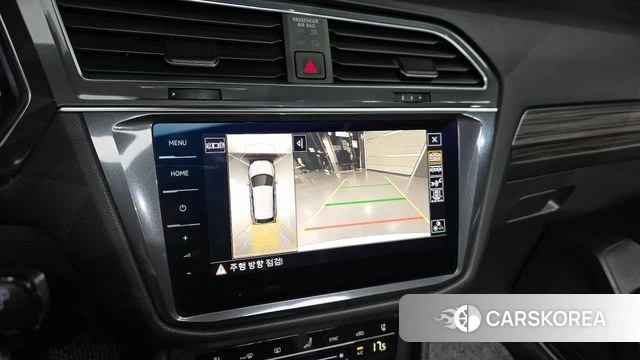 Volkswagen Tiguan Allspace 2022 Белый из Кореи, фото 6