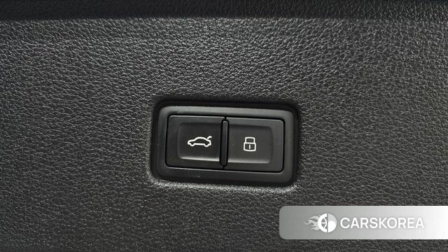 Audi Q8 (4M) 2020 Синий из Кореи, фото 6