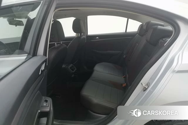 Volkswagen Bora 2021 Темно-серый из Китая, фото 6