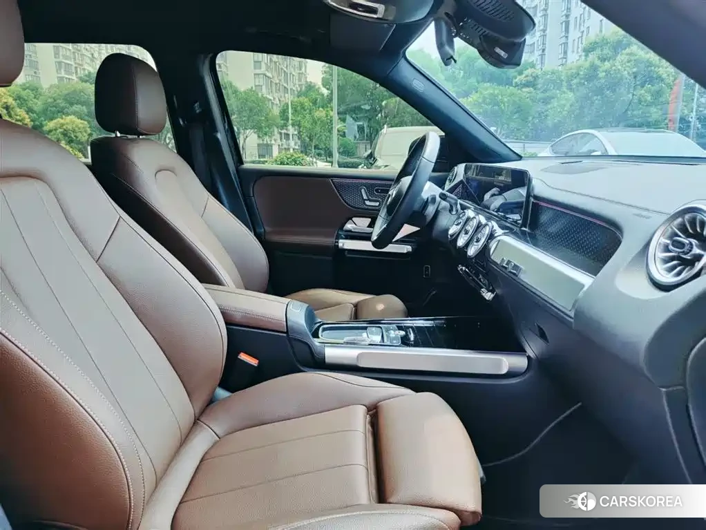 Mercedes-Benz GLB 2024 Черный из Китая, фото 6