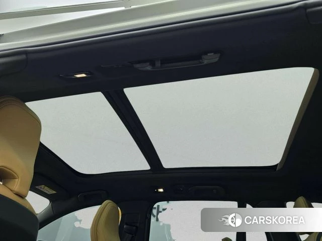 Volvo V60 Cross-Country 2nd Generation 2025 Белый из Кореи, фото 6