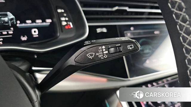 Audi Q8 (4M) 2025 Черный из Кореи, фото 6