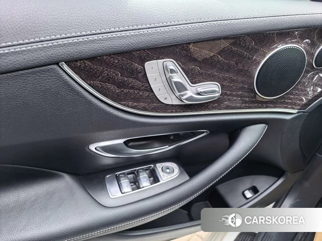 Mercedes-Benz E-class (imported) 2023 Белый из Китая, фото 6
