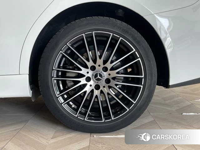 Mercedes-Benz Class C 2022 Белый из Китая, фото 6