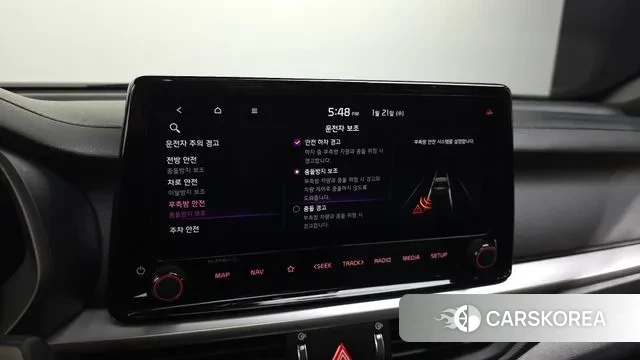 Kia The New K3 2nd generation 2021 Белый из Кореи, фото 6