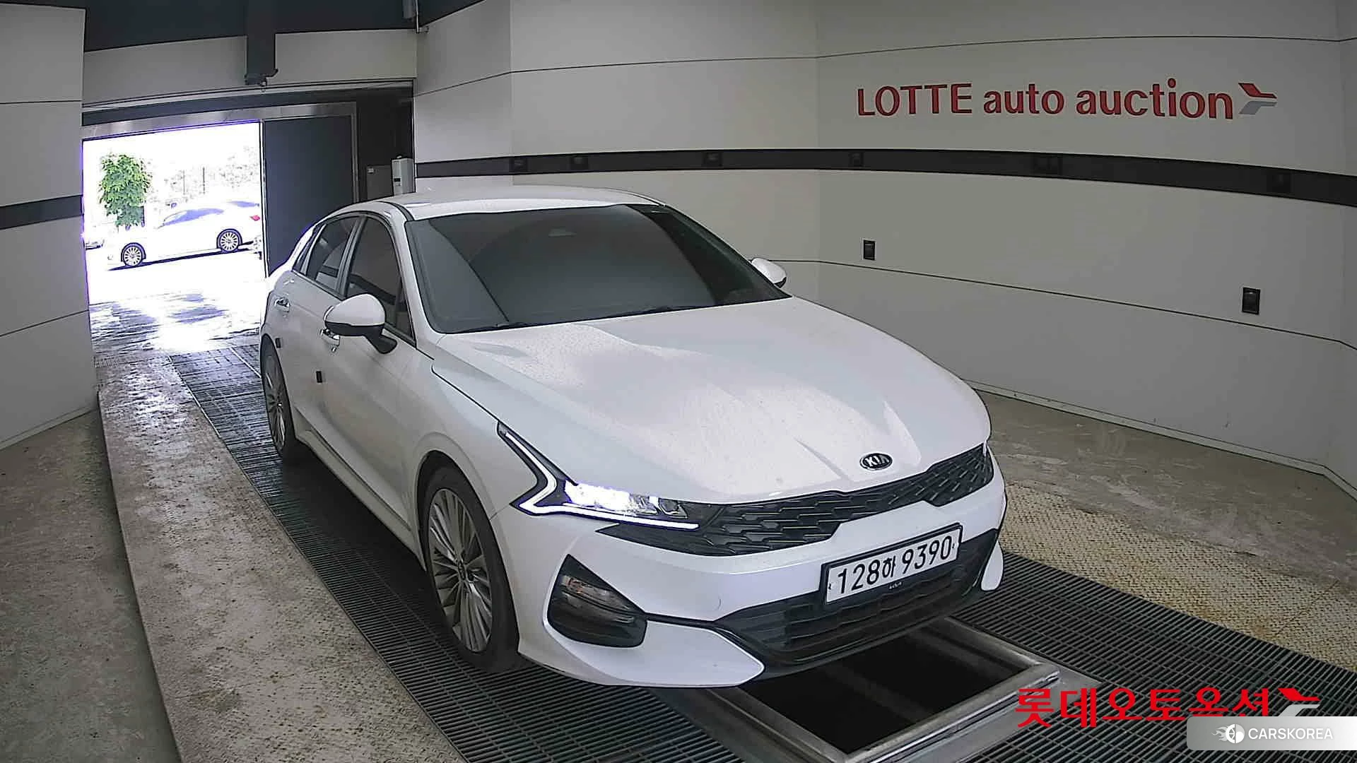 Kia K5 2020 Snow White Pearl (optional) из Кореи, фото 6
