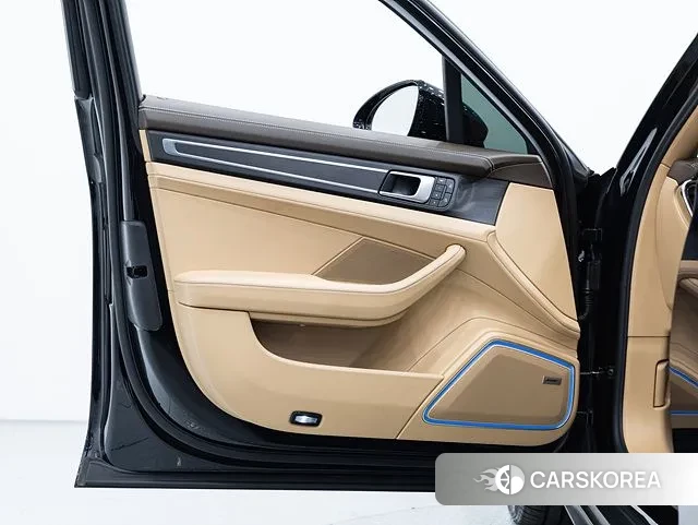 Porsche Panamera (971) 2022 Черный из Кореи, фото 6