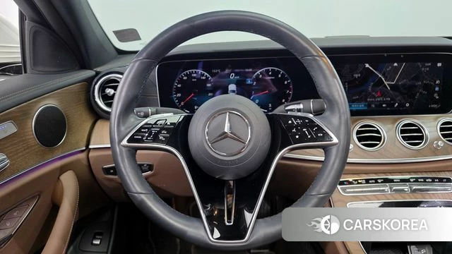 Mercedes-Benz E-Class W213 2022 Белый из Кореи, фото 6